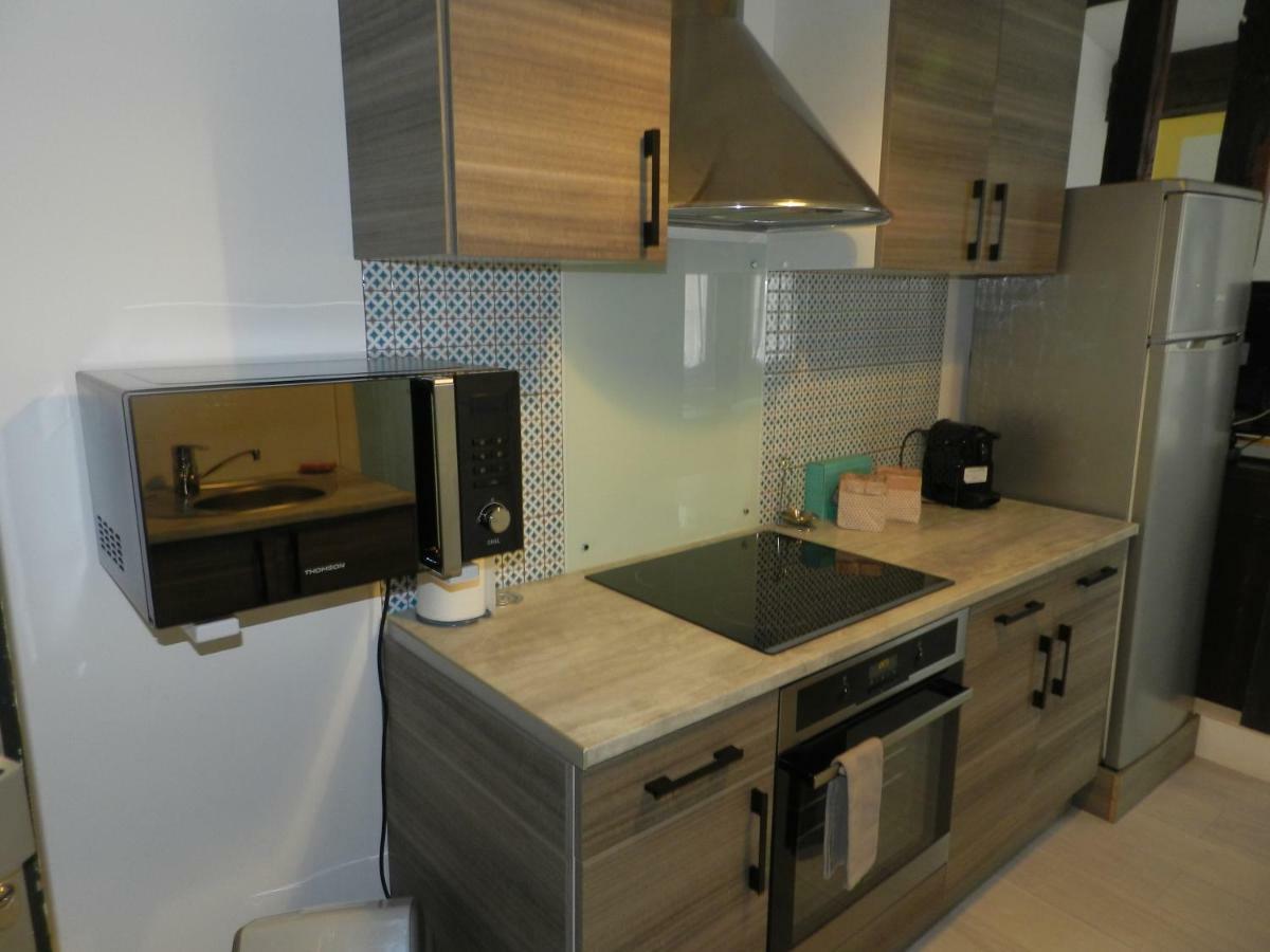 Apartamento L Imprevu Chartres Exterior foto