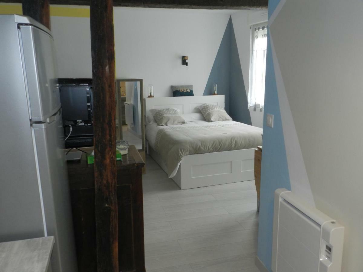 Apartamento L Imprevu Chartres Exterior foto